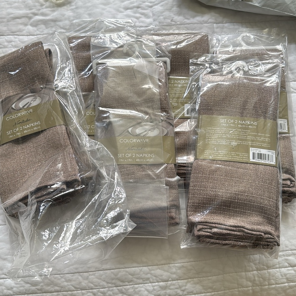 12 Fabulous cloth NORITAKE colorwave napkins color clay. 6 packs of 2 - Picture 5 of 5